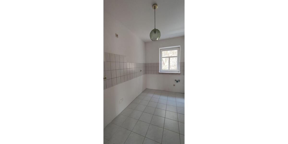 Etagenwohnung Rudolstadt - 3 Zimmer, 68 m&sup2;, 525&euro; | Angebot:25918461
