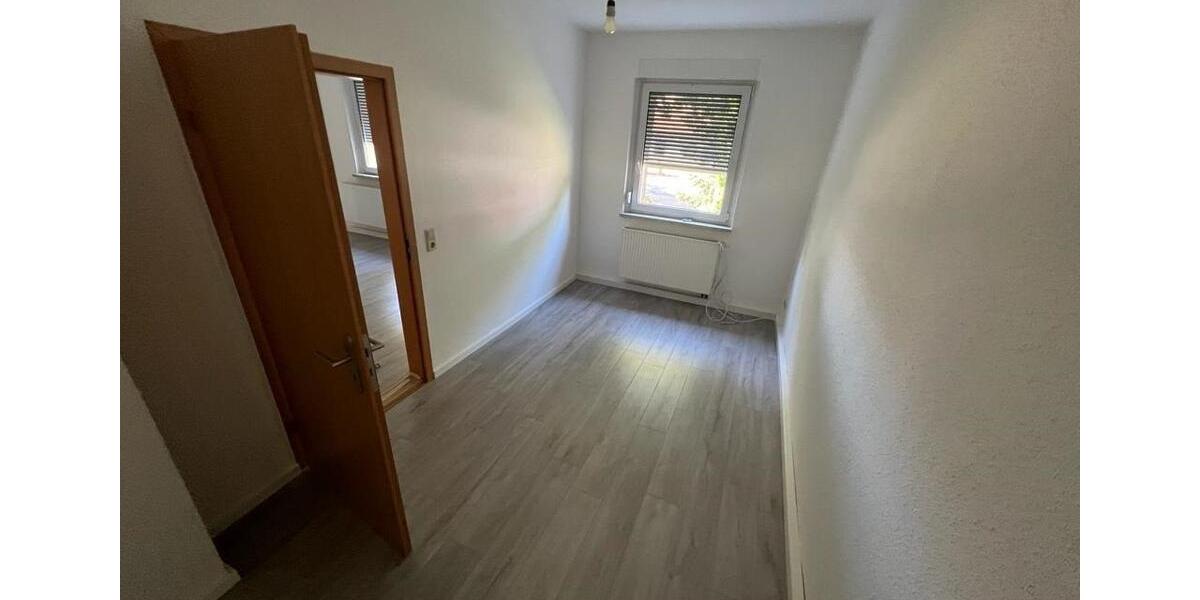 Erdgeschoßwohnung Zörbig - 3 Zimmer, 64 m&sup2;, 430&euro; | Angebot:26096236