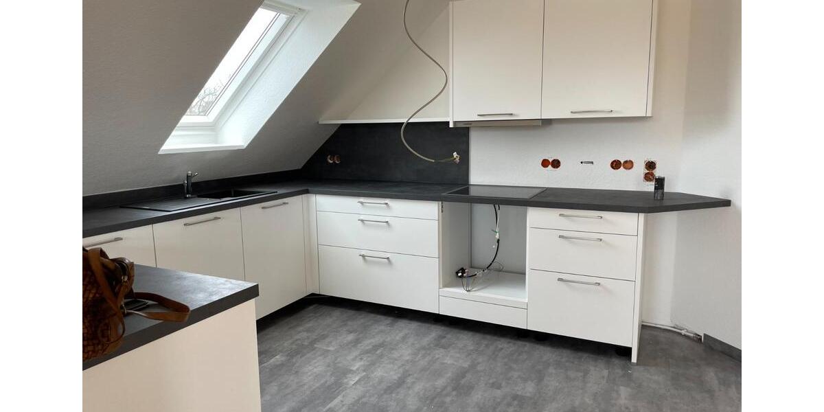 Dachgeschoßwohnung Burgwedel - 3 Zimmer, 110 m&sup2;, 1.000&euro; | Angebot:25131504