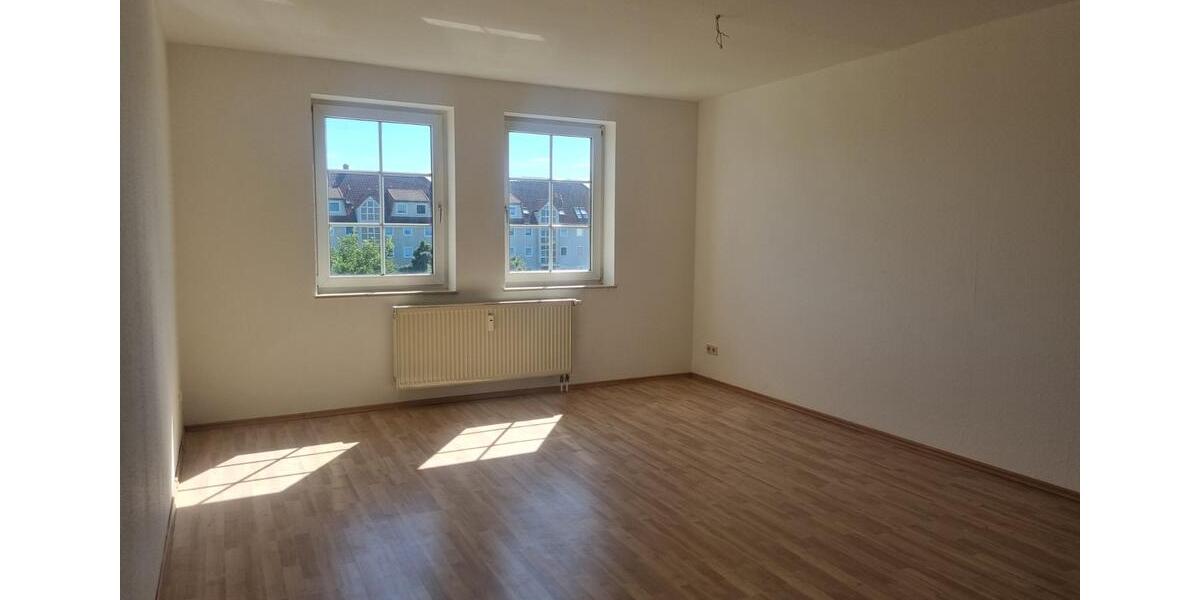 Dachgeschoßwohnung Halberstadt - 2 Zimmer, 55 m&sup2;, 300&euro; | Angebot:23768307