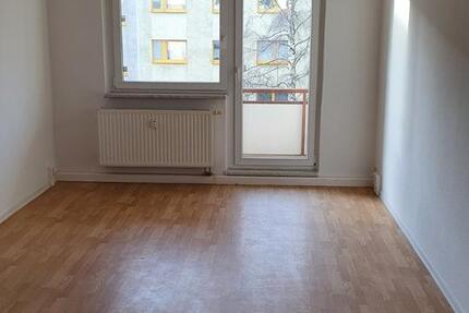 Wohnung Döbeln - 2 Zimmer, 49 m&sup2;, 196&euro; | Angebot:24687795