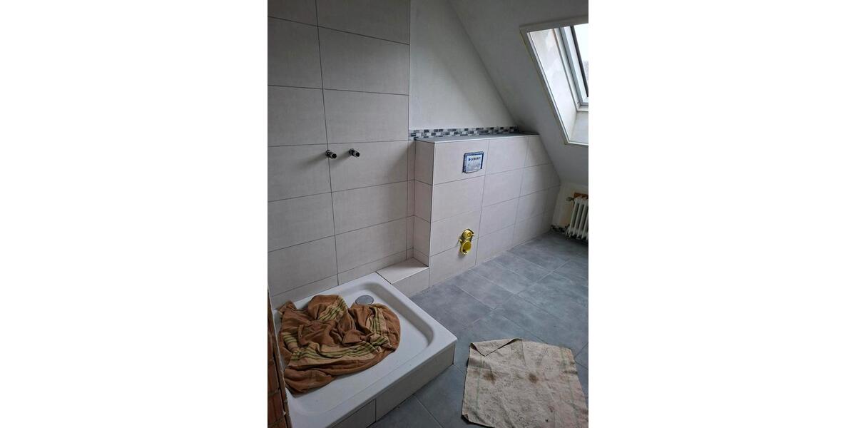 Einfamilienhaus Einbeck - 8 Zimmer, 200 m&sup2;, 1.300&euro; | Angebot:25044962