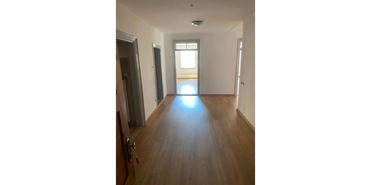 Etagenwohnung Velden - 3 Zimmer, 107 m&sup2;, 1.090&euro; | Angebot:26606047
