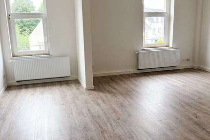 Wohnung Lugau - 4 Zimmer, 100 m&sup2;, 600&euro; | Angebot:27267227