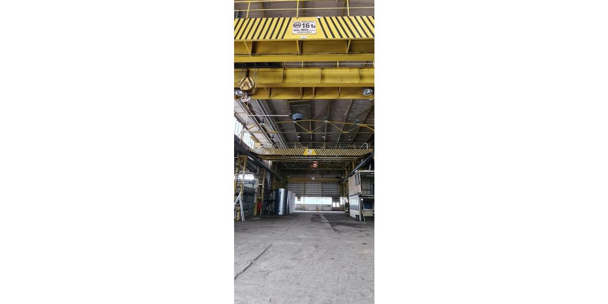 Kranhalle im Industriegebiet zimmer