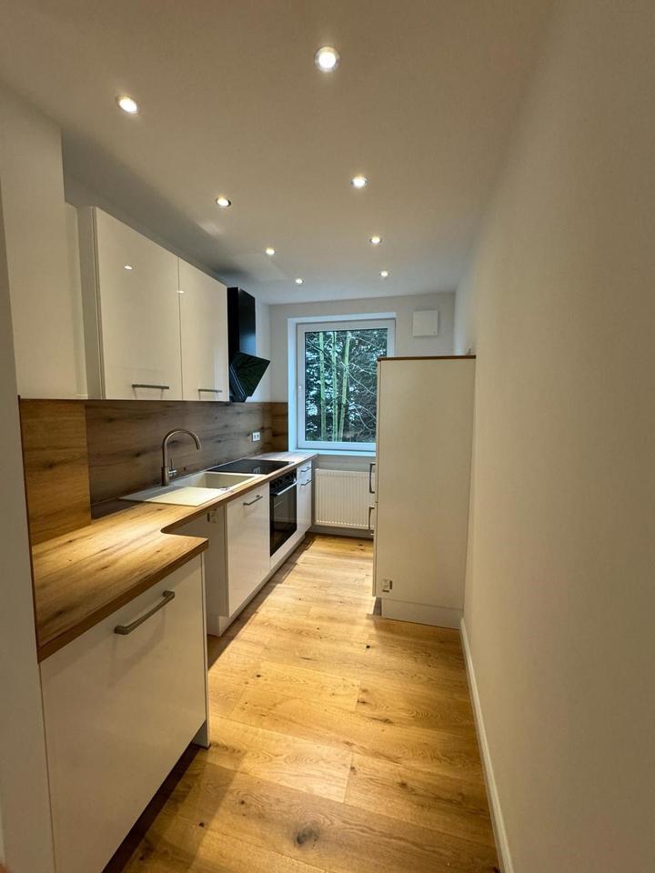 Interior Design Konzept- für Mieter, die alles wollen: Stadt. Garten. Stil. Charmante Erdgeschosswohnung mit Balkon und Terrasse in List. zimmer