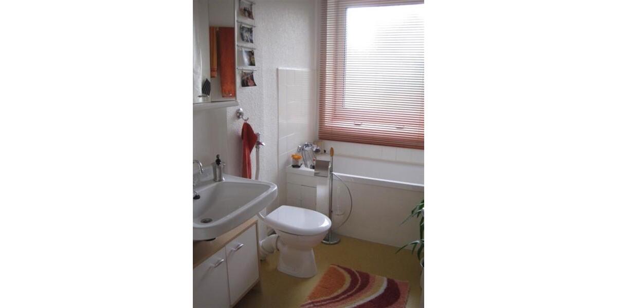 Etagenwohnung Wiesbaden Biebrich - 2 Zimmer, 50 m&sup2;, 636&euro; | Angebot:25997050