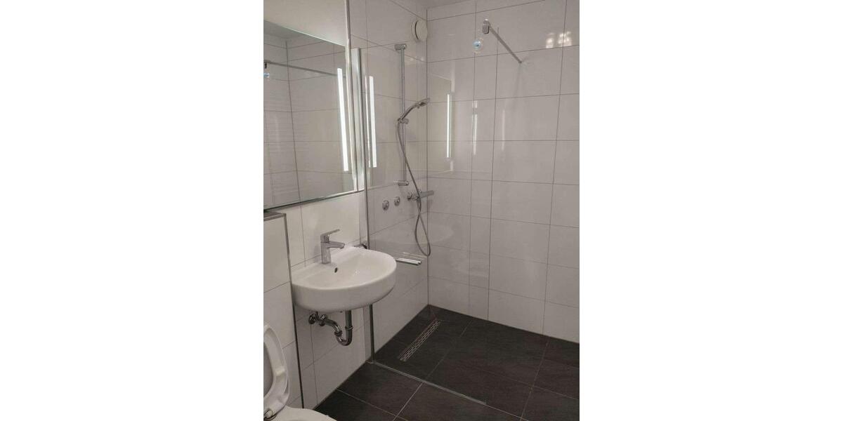 Etagenwohnung Aachen Aachen-Mitte - 2 Zimmer, 63 m&sup2;, 800&euro; | Angebot:26461047