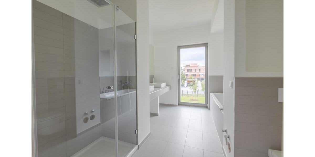 Etagenwohnung Potsdam - 2 Zimmer, 110 m&sup2;, 2.200&euro; | Angebot:24718792