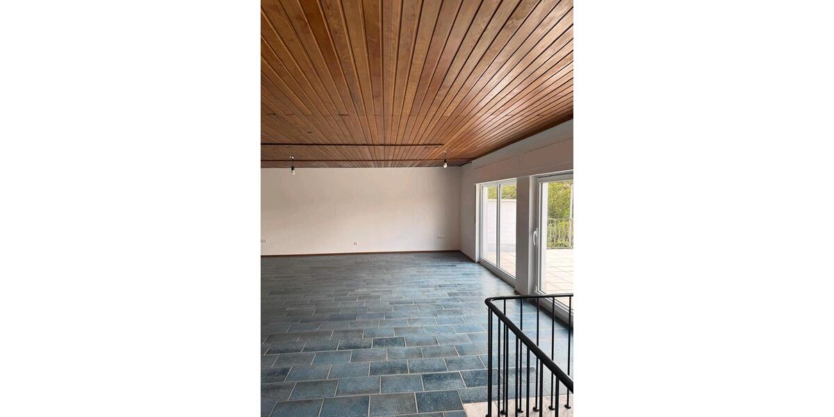 Maisonettenwohnung Wiesbaden Schierstein - 3.5 Zimmer, 136 m&sup2;, 1.500&euro; | Angebot:26639046
