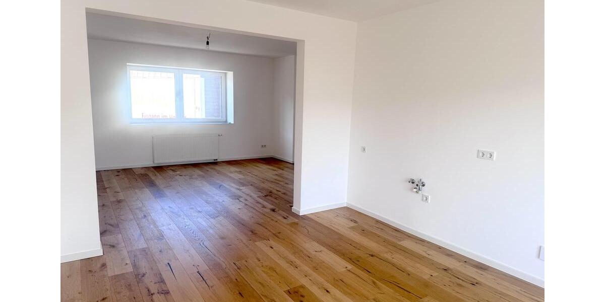 Etagenwohnung Herborn - 4 Zimmer, 107 m&sup2;, 1.250&euro; | Angebot:26623575