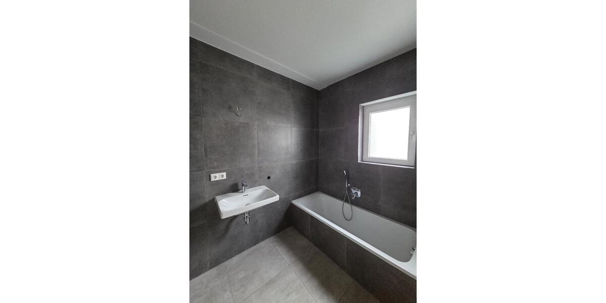 Etagenwohnung Elsenfeld - 3 Zimmer, 81 m&sup2;, 1.100&euro; | Angebot:24432876