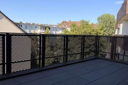 Wohnung Frankfurt Sachsenhausen - 2 Zimmer, 67 m&sup2;, 1.600&euro; | Angebot:27022390