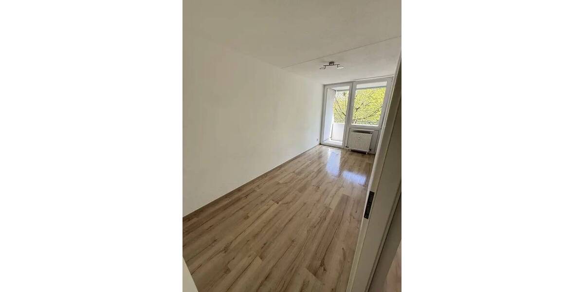 Etagenwohnung MZ Gonsenheim - 3 Zimmer, 92 m&sup2;, 1.360&euro; | Angebot:26290790