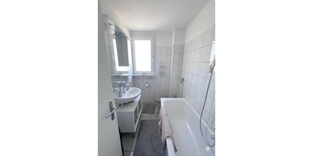 Etagenwohnung Oberhausen - 3 Zimmer, 52 m&sup2;, 900&euro; | Angebot:26615578