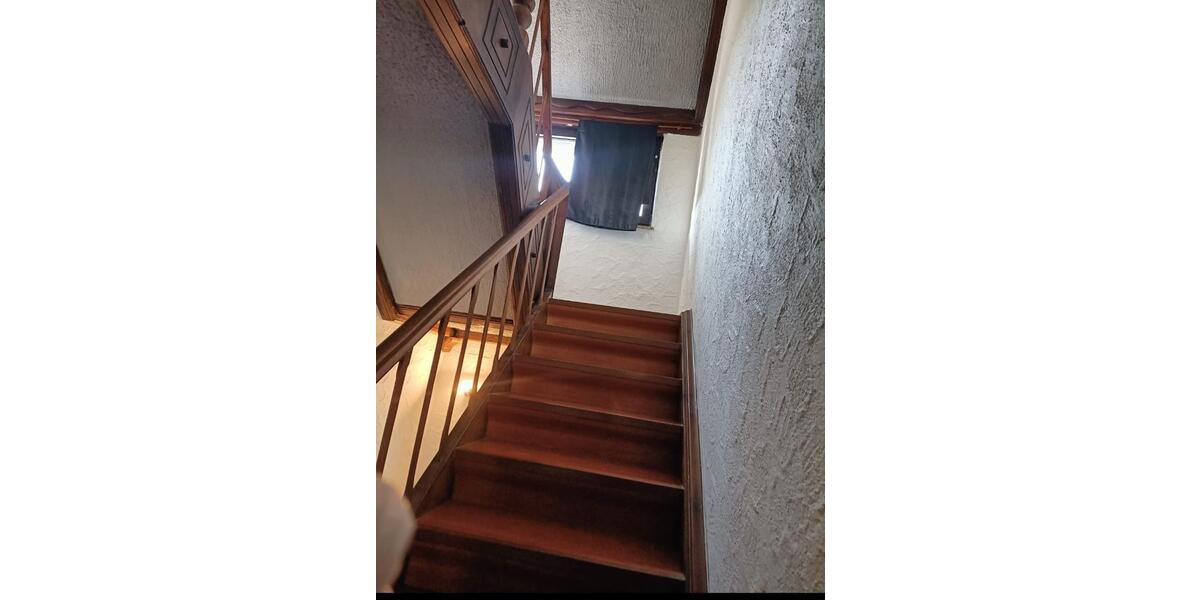 Etagenwohnung Freisen - 4 Zimmer, 110 m&sup2;, 690&euro; | Angebot:26705236