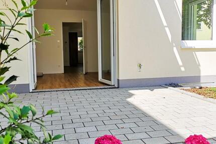 Wohnung Frankfurt am Main Fechenheim - 2 Zimmer, 82 m&sup2;, 1.400&euro; | Angebot:25129076