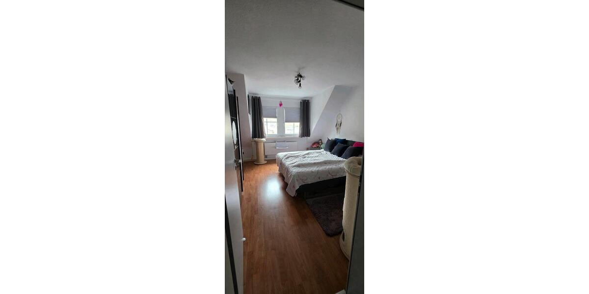 Dachgeschoßwohnung Altena - 3 Zimmer, 72 m&sup2;, 700&euro; | Angebot:24741259