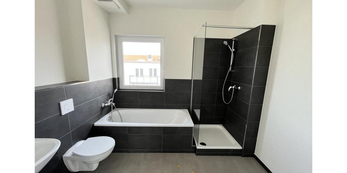 Etagenwohnung Nauen - 4 Zimmer, 90 m&sup2;, 1.330&euro; | Angebot:26232003