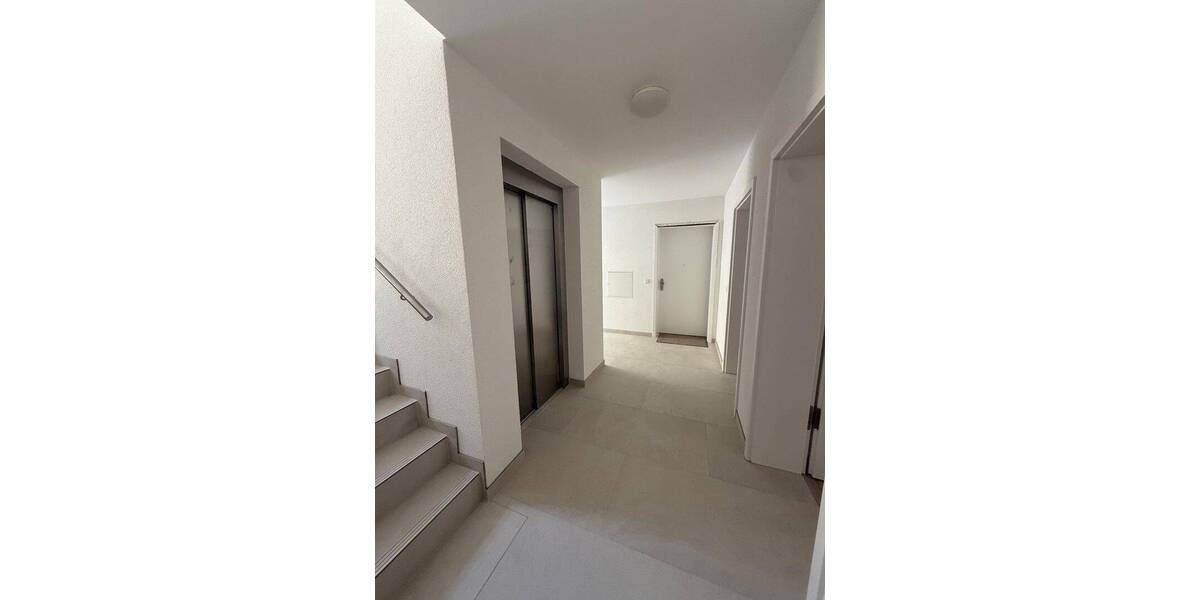 Top-Aussicht! 2-Zimmer-Wohnung, Erstbezug, 78 qm, Aufzug, Carport 2 zimmer