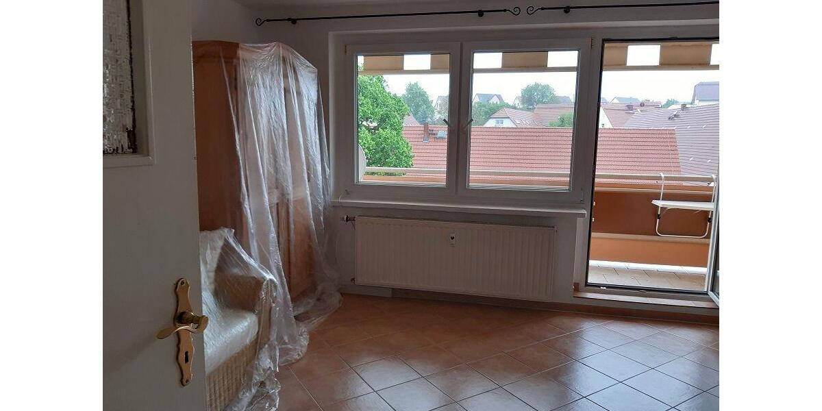 Dachgeschoßwohnung Klipphausen - 1 Zimmer, 39 m&sup2;, 300&euro; | Angebot:26147458