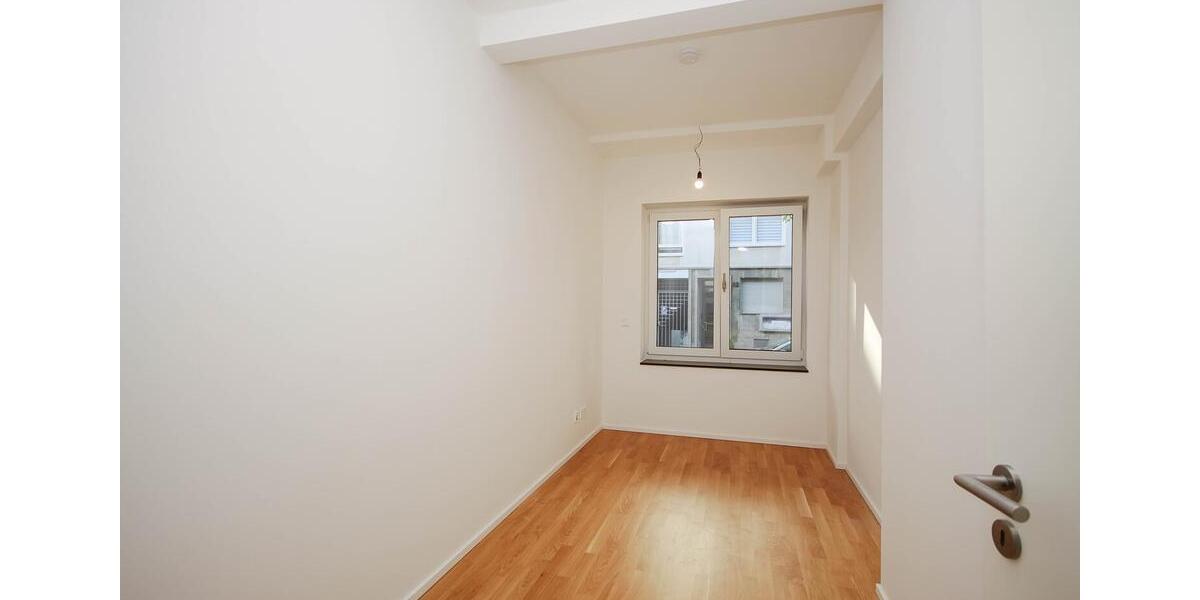 Etagenwohnung Düsseldorf Pempelfort - 5 Zimmer, 134 m&sup2;, 2.600&euro; | Angebot:24803545