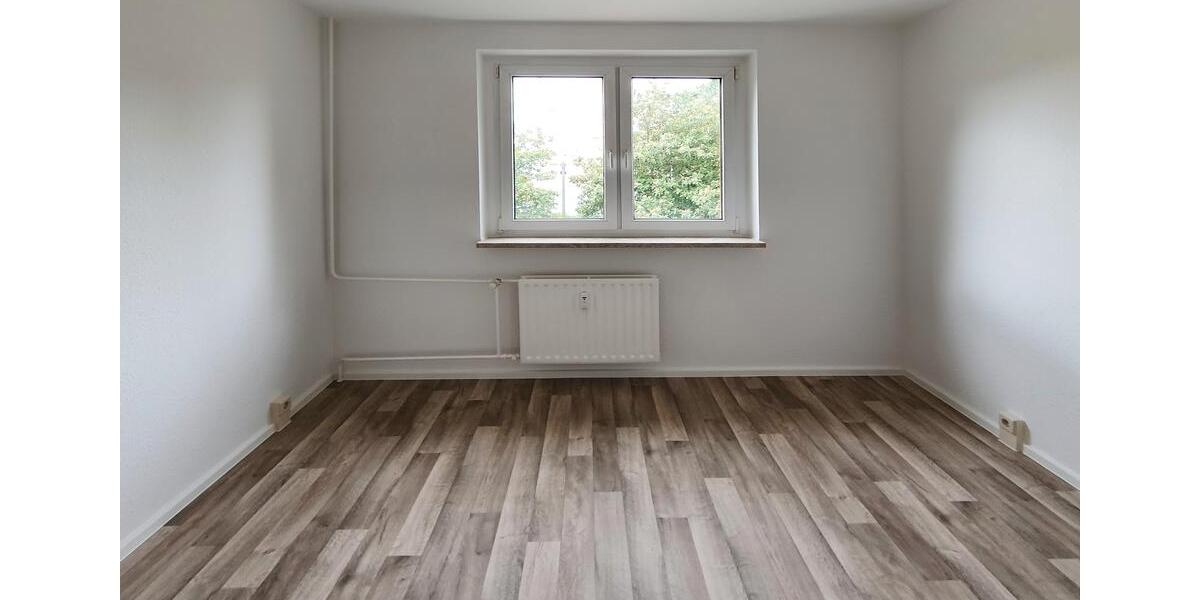 Etagenwohnung Neubrandenburg Carlshöhe - 5 Zimmer, 78 m&sup2;, 534&euro; | Angebot:25750669