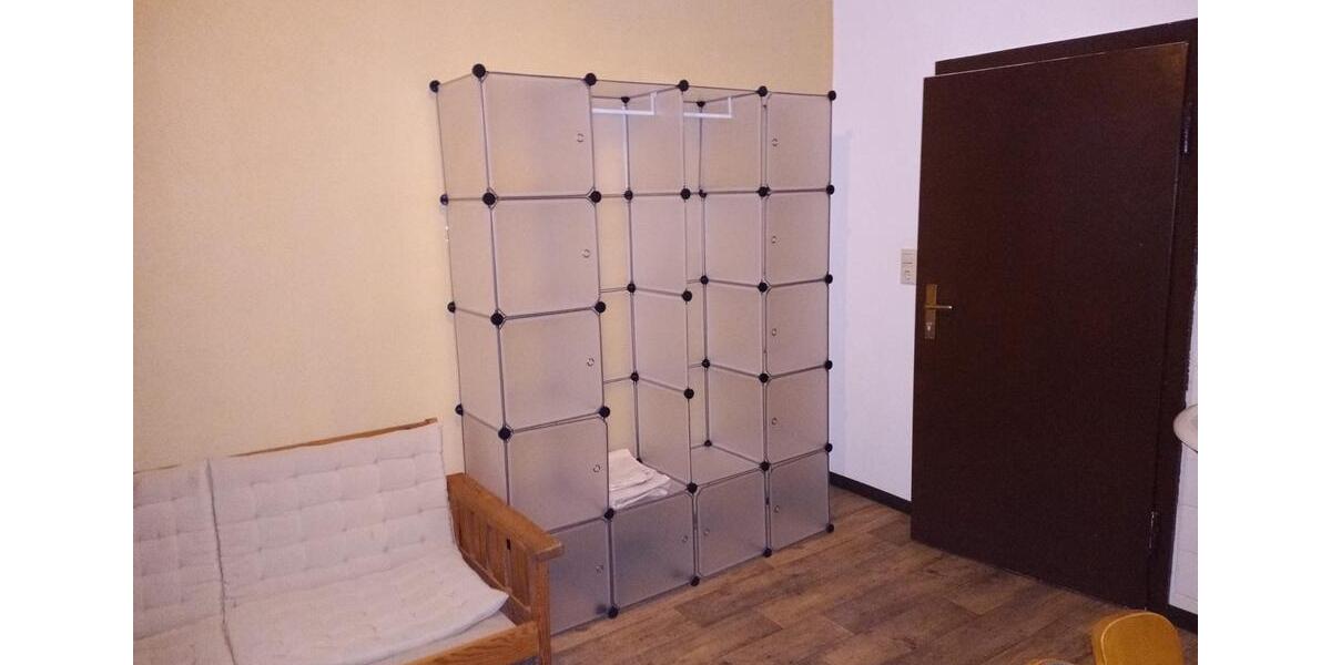 Erdgeschoßwohnung Stadthagen - 3 Zimmer, 16 m&sup2;, 350&euro; | Angebot:26581879