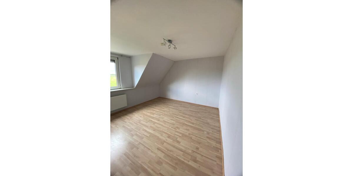 Dachgeschoßwohnung Nersingen - 3 Zimmer, 75 m&sup2;, 1.335&euro; | Angebot:27622514