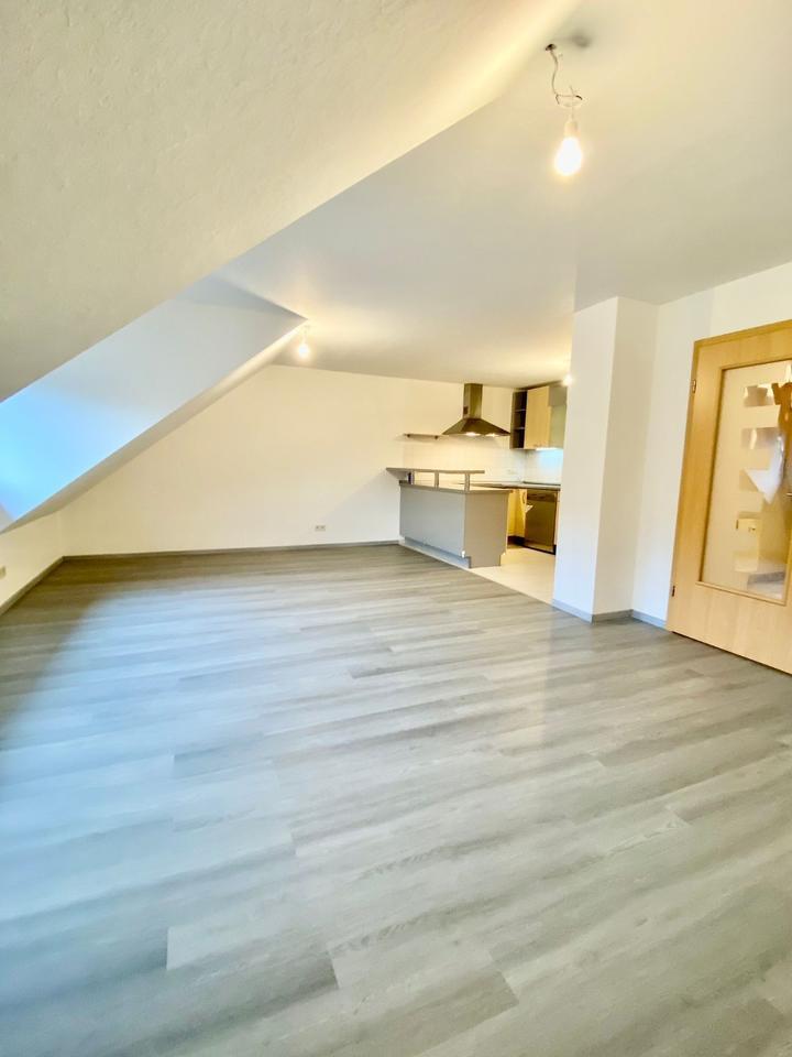 Lichtdurchflutete Wohnung mit schöner Aussicht in Mühringen zimmer