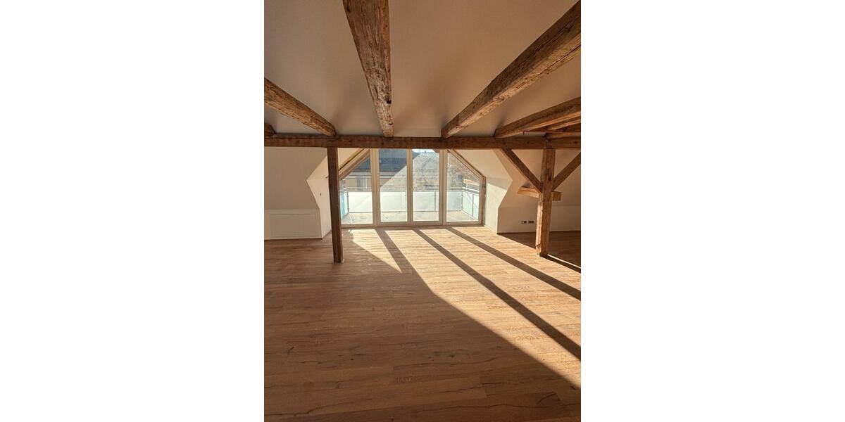 Maisonettenwohnung Burghaslach - 2.5 Zimmer, 106 m&sup2;, 1.200&euro; | Angebot:25812645