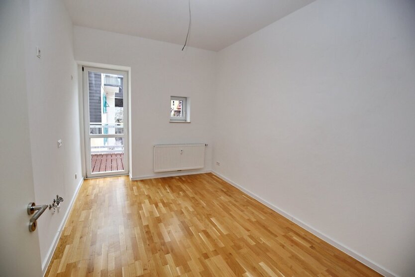 Zauberhafte, kernsanierte Altbauwohnung in Innenstadtlage 4 zimmer