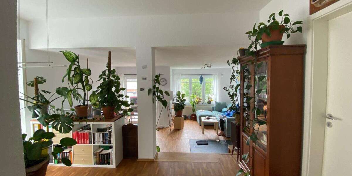 Etagenwohnung Kaiserslautern Engelshof - 2 Zimmer, 65 m&sup2;, 620&euro; | Angebot:25236541