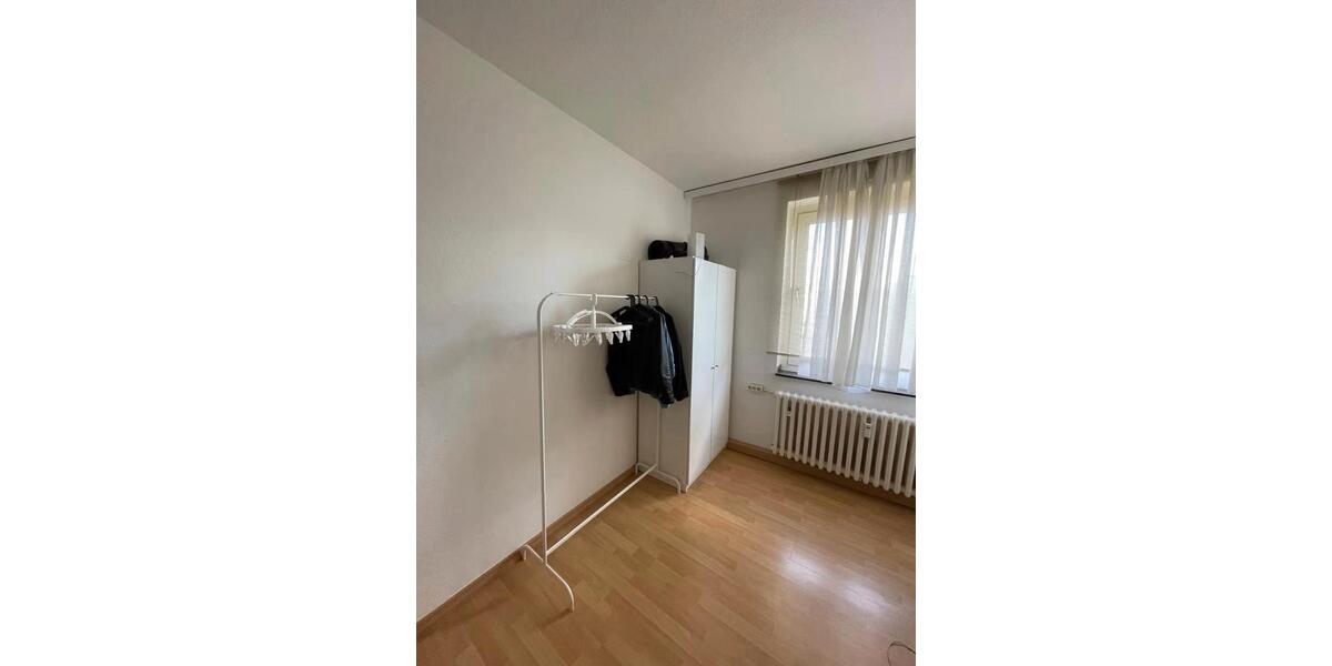 Wohnen auf Zeit Düsseldorf Düsseltal - 1 Zimmer, 12 m&sup2;, 585&euro; | Angebot:25136825