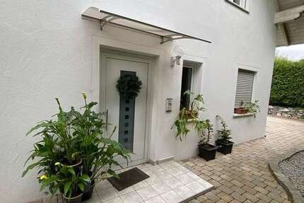 Haus Adlkofen - 6 Zimmer, 170 m&sup2;, 1.700&euro; | Angebot:24975725