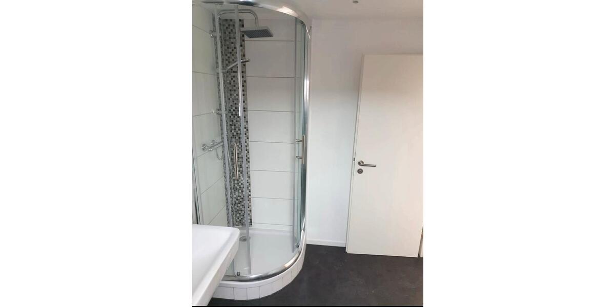 Dachgeschosswohnung zur Miete 2 zimmer