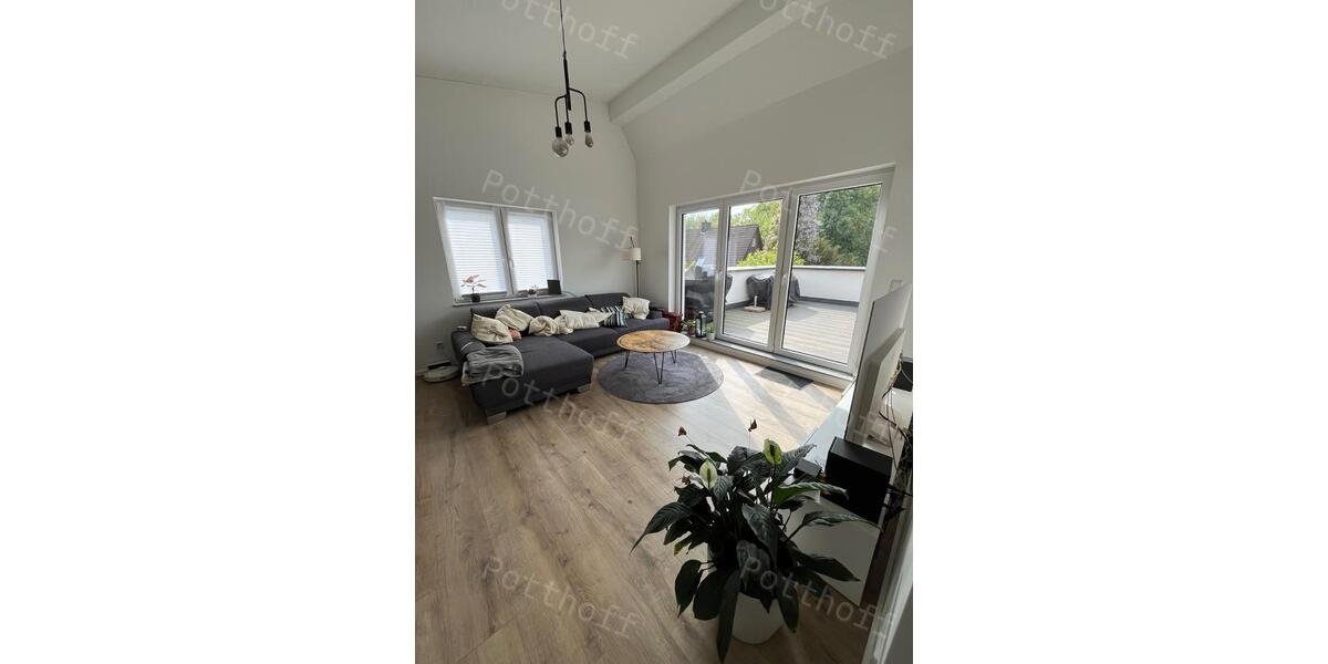 Dachgeschoßwohnung Arnsberg - 3 Zimmer, 84 m&sup2;, 1.235&euro; | Angebot:26676683