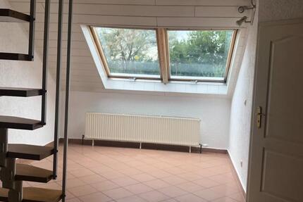 Hagsfeld-> Große helle 5 Zimmer WG ab sofort bezugsfrei 5 zimmer