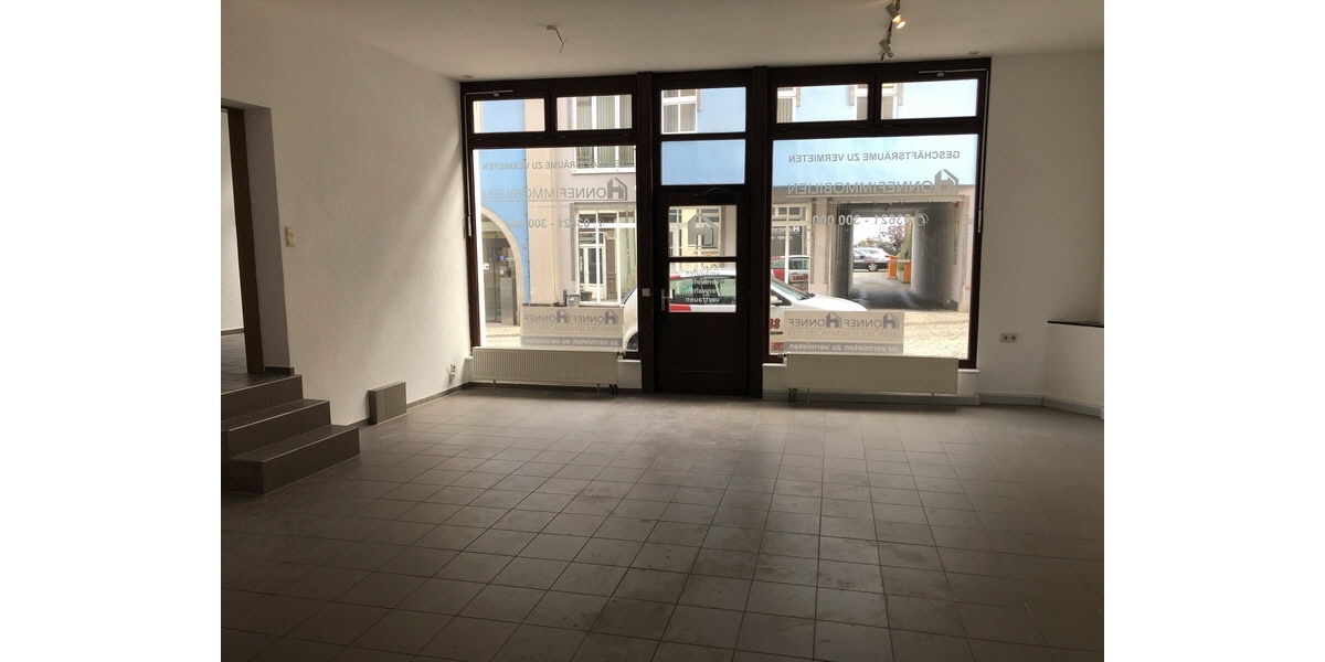 Geräumiges Ladengeschäft in der Querstrasse von Gotha - Gewerbeobjekt Gotha Gotha, Querstr. - Laden | Angebot:25107753