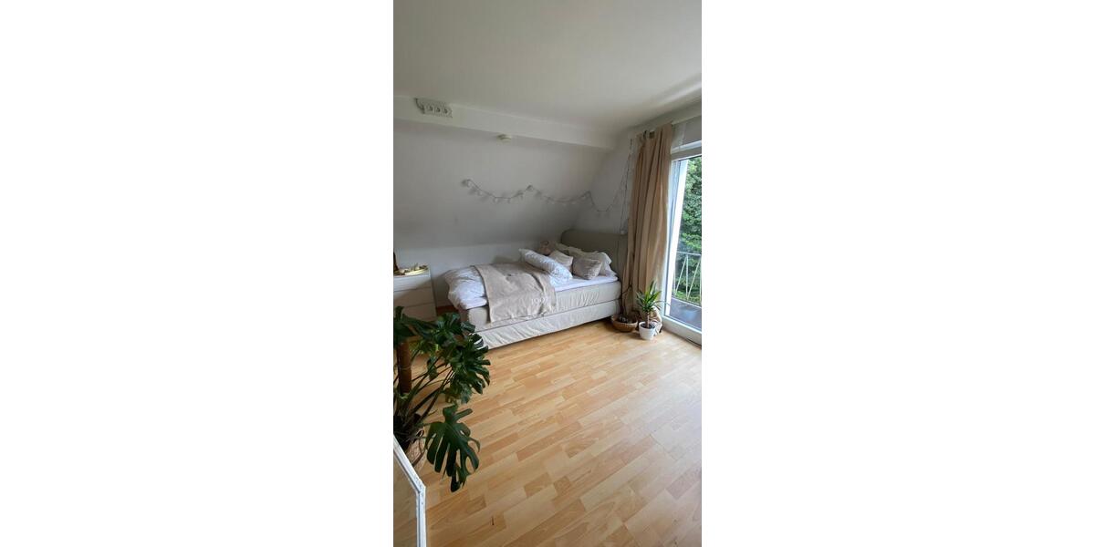 Wohnen auf Zeit Bonn Dottendorf - 5 Zimmer, 20 m&sup2;, 450&euro; | Angebot:26250567