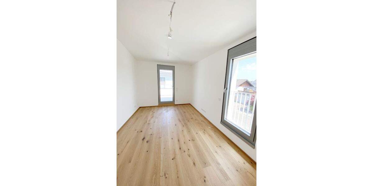 Etagenwohnung München Trudering-Riem - 3 Zimmer, 86 m&sup2;, 2.550&euro; | Angebot:24504350