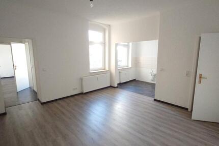 Wohnung Bernburg (Saale) - 1.5 Zimmer, 40 m&sup2;, 300&euro; | Angebot:26195842