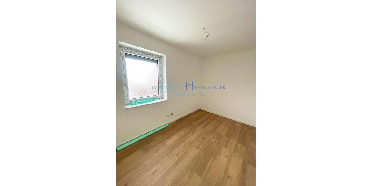 Doppelhaushälfte Esens - 4 Zimmer, 140 m&sup2;, 1.600&euro; | Angebot:24699349