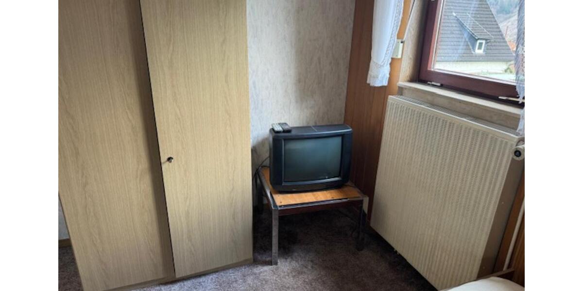 Etagenwohnung Bodenwerder - 1 Zimmer, 90 m&sup2;, 16&euro; | Angebot:20190672