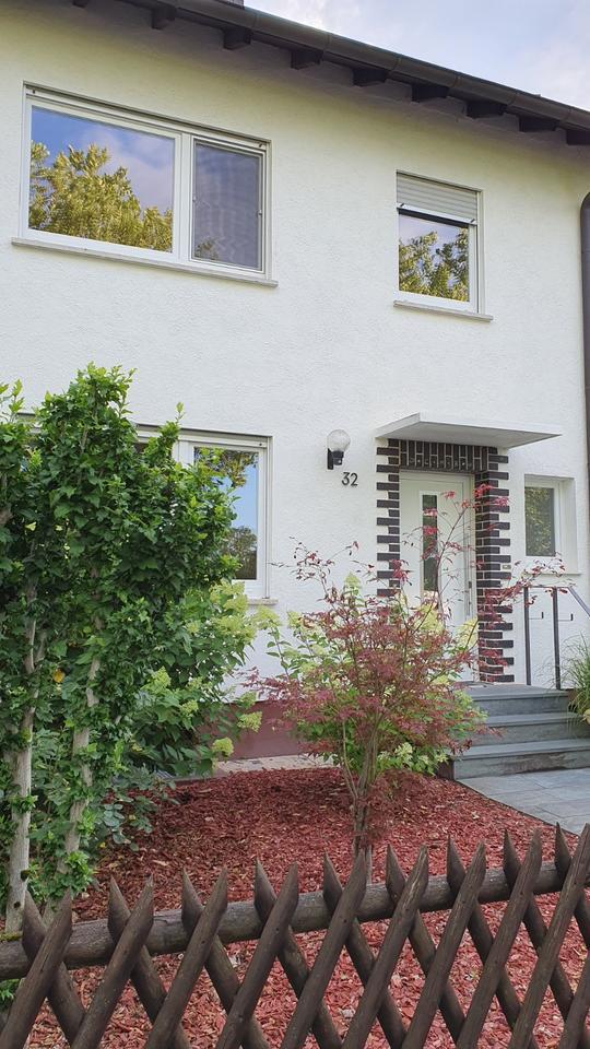 Reihenmittelhaus AB Schweinheim zu vermieten
