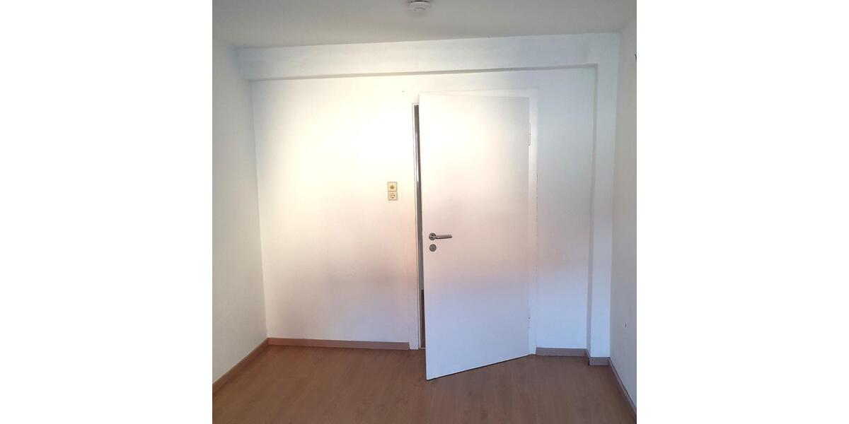 Etagenwohnung Bad Mergentheim - 4 Zimmer, 85 m&sup2;, 800&euro; | Angebot:25332641