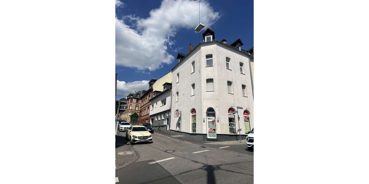 Etagenwohnung Wiesbaden Dotzheim - 4 Zimmer, 125 m&sup2;, 1.790&euro; | Angebot:26591970