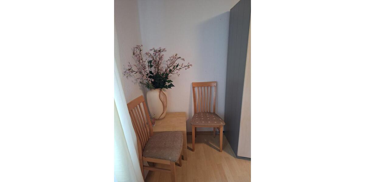 Zimmer zu vermieten, monats- oder tageweise für 16 Euro, alles in 1 zimmer