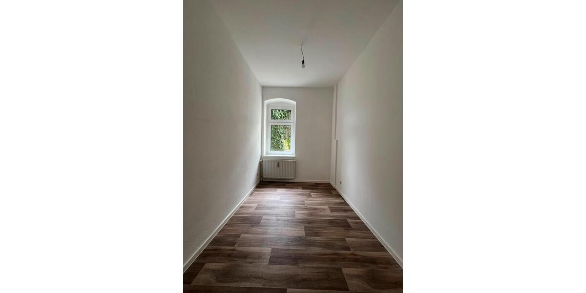 Erdgeschoßwohnung Zeitz - 2 Zimmer, 47 m&sup2;, 329&euro; | Angebot:25782196