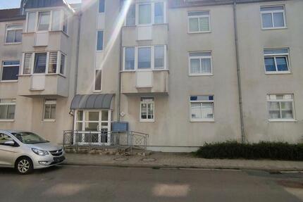 Schöne 3-RaumWohnung mit Balkon und Einbauküche